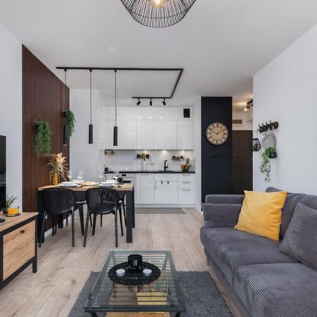 Dziwnow Luxurious Apartment No1 By The River By Renters Prestige Exterior foto