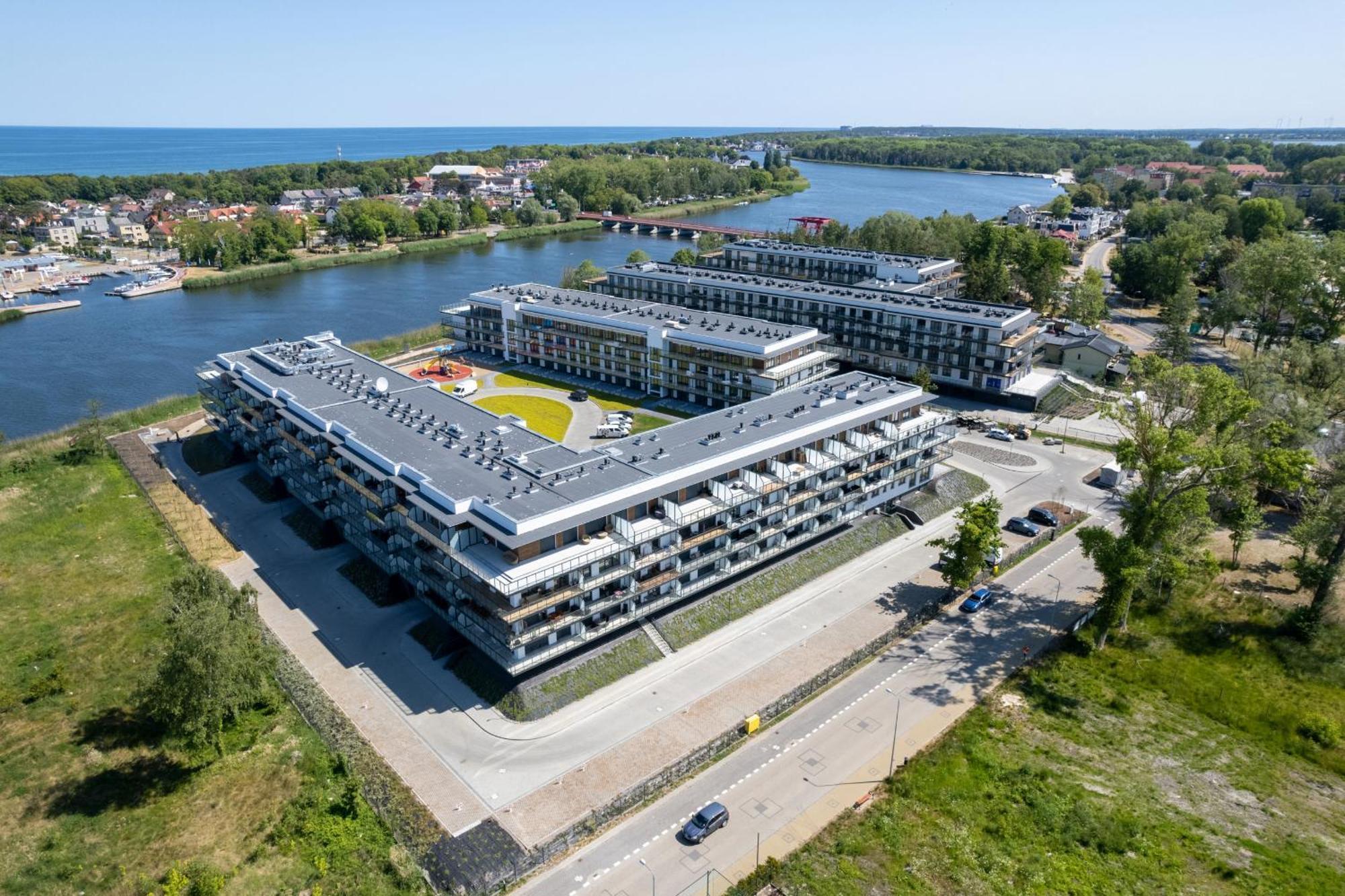 Dziwnow Luxurious Apartment No1 By The River By Renters Prestige Exterior foto
